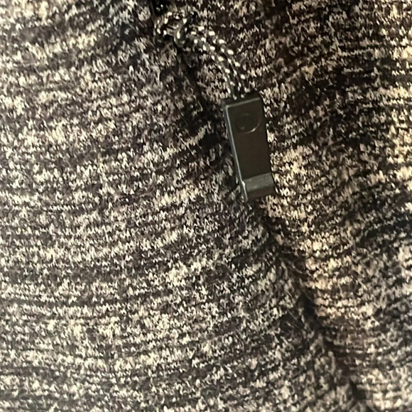 Lululemon Men's Surge Jacket Hoodie Heathered Gray size medium - Picture 4 of 10